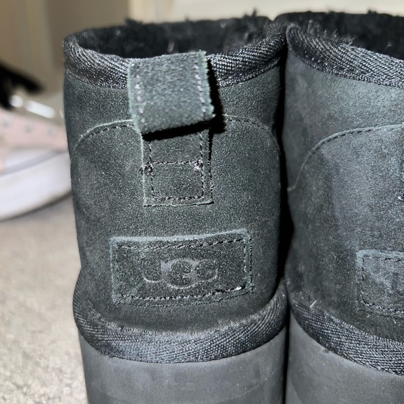 Platform Uggs in Black - Picture 10 of 10